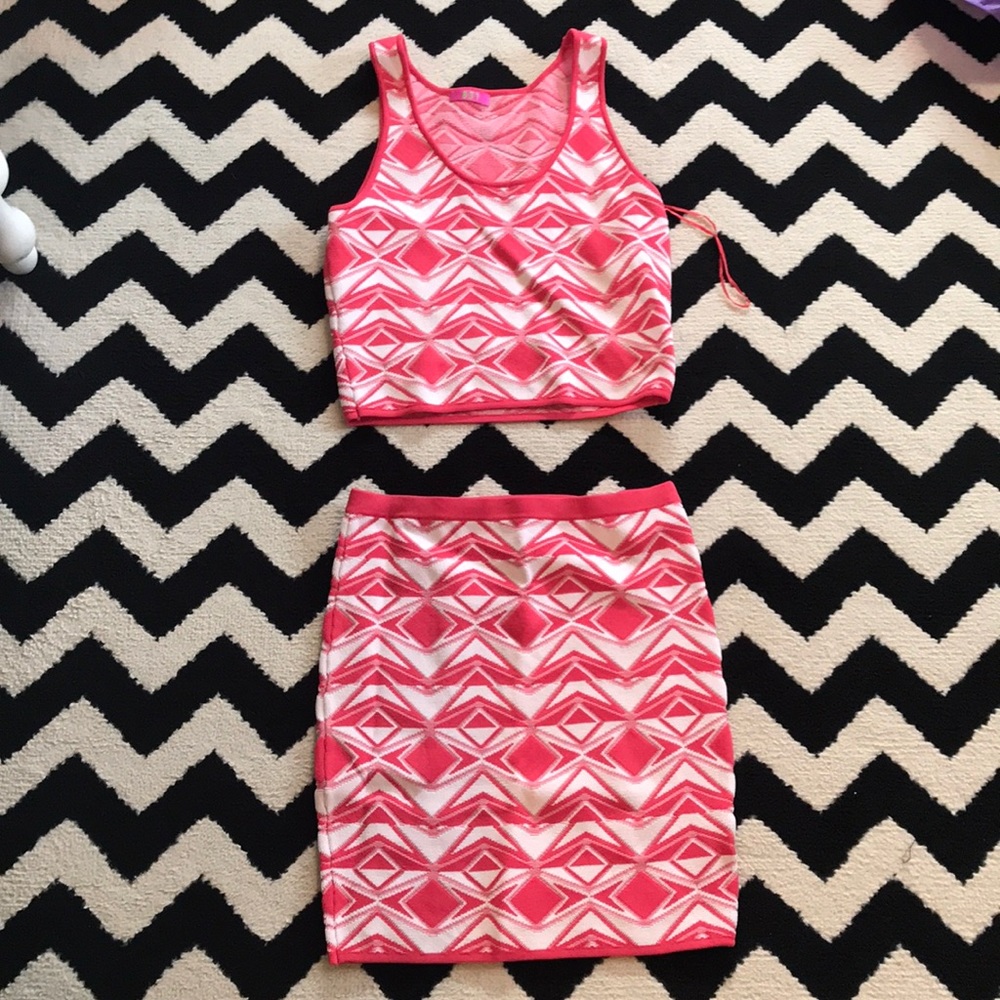 New! 8•3•1 Body Con Two Piece Set